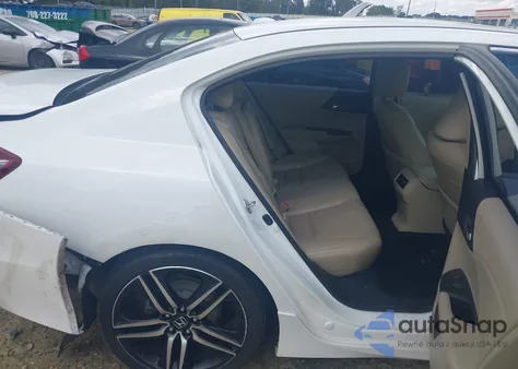 2017 Honda Accord Touring V6 z USA, uszkodzony, nr VIN 1HGCR3F98HA023673